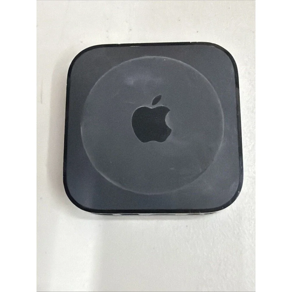 Apple TV Media Streamer A1469 (3rd Generation) w/ Remote, HDMI & Power Cable